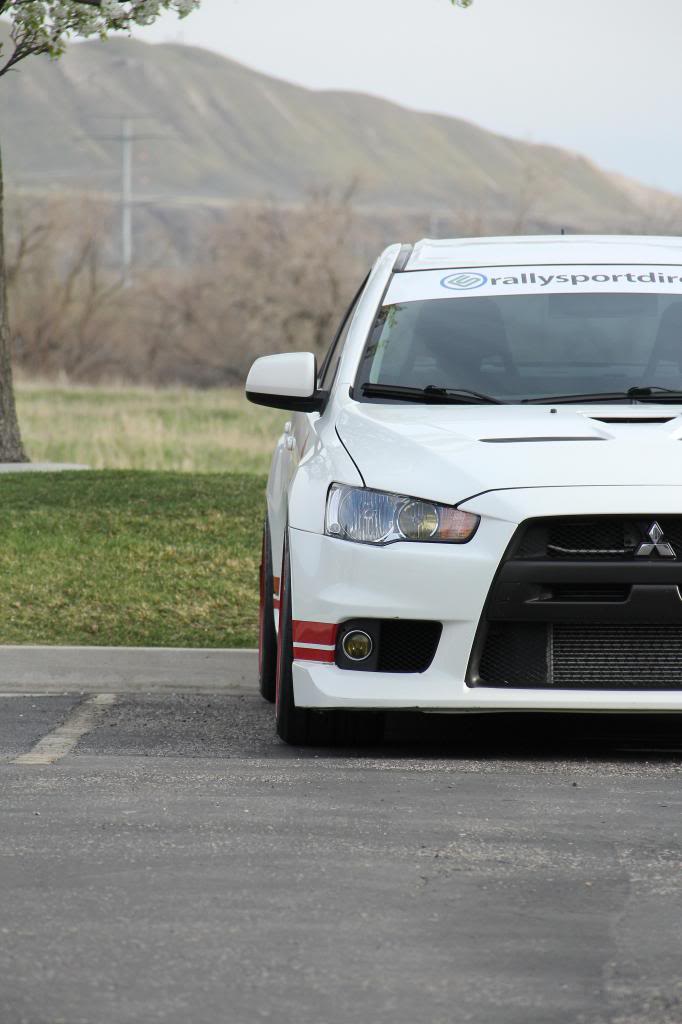 photo 5 Mitsubishi Lancer Evolution custom wheels Volk TE37RT 18x10.5, ET +18, tire size 275/35 R18. x ET