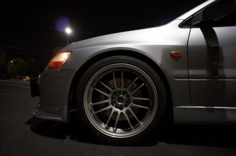 photo 3 Mitsubishi Lancer Evolution custom wheels Volk RE30 18x9.5, ET +22, tire size 255/35 R18. x ET