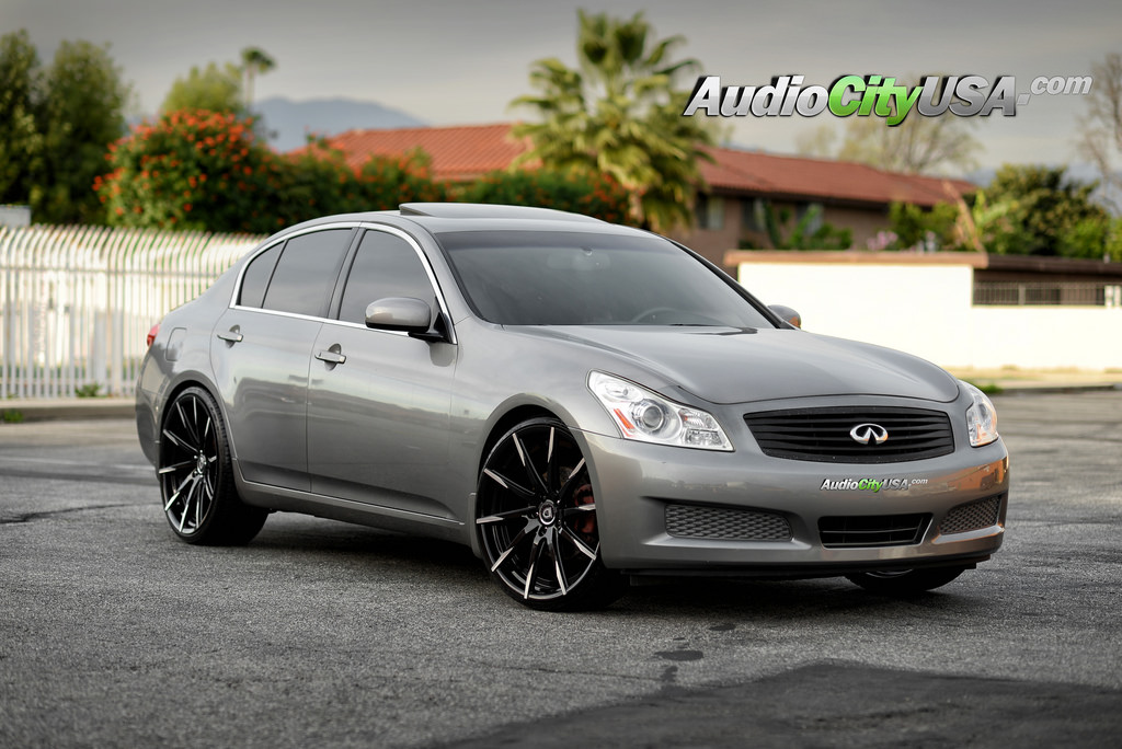 photo 2 Infiniti G35 custom wheels Lexani CSS 15 22x9.0, ET , tire size 235/30 R22. 22x10.0 ET 255/30 R22