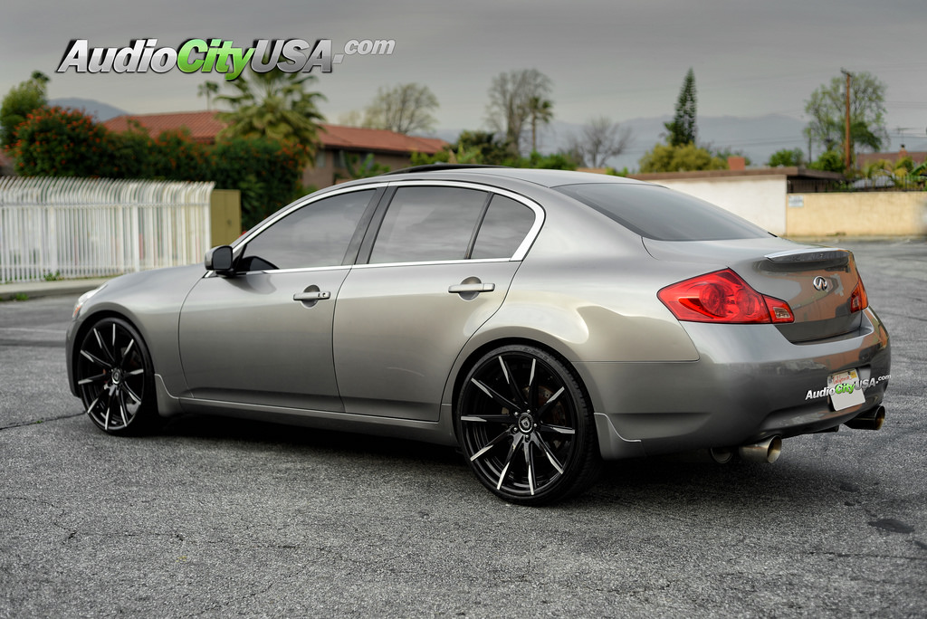 photo 3 Infiniti G35 custom wheels Lexani CSS 15 22x9.0, ET , tire size 235/30 R22. 22x10.0 ET 255/30 R22