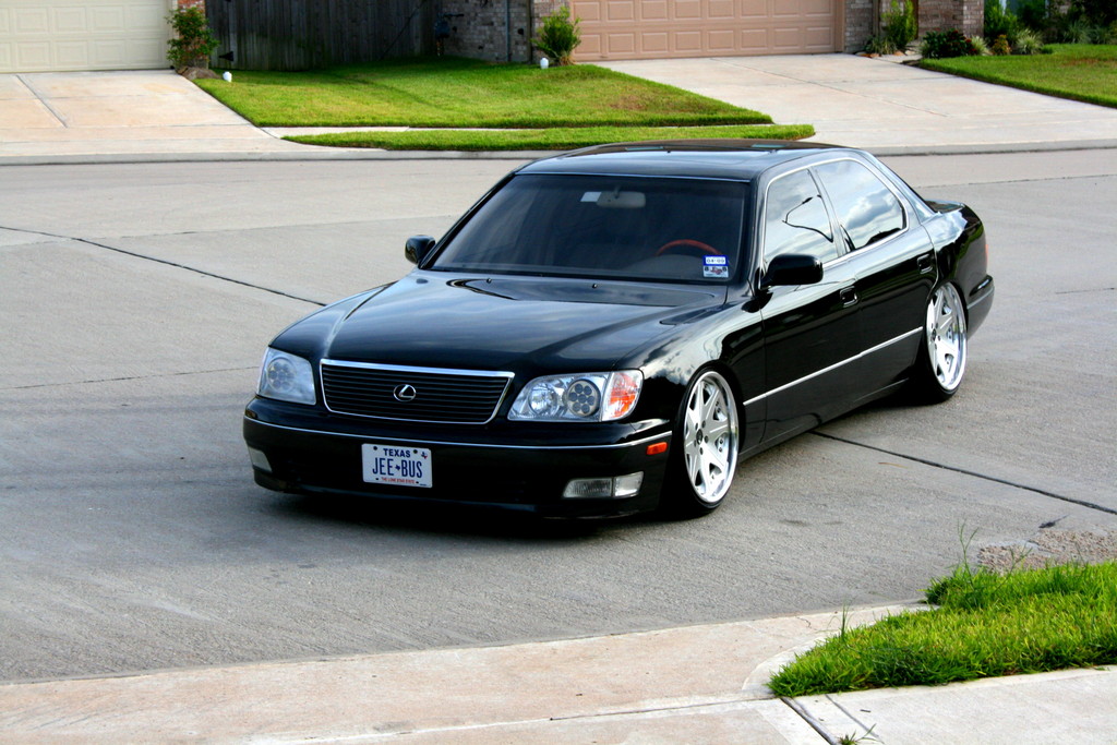 photo 1 Lexus LS 400 custom wheels Leon Hardiritt Waffes 19x9.0, ET +20, tire size 225/35 R19. 20x10.0 ET+20 245/35 R20