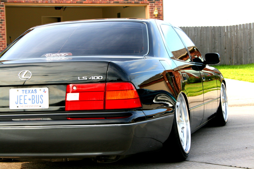 photo 2 Lexus LS 400 custom wheels Leon Hardiritt Waffes 19x9.0, ET +20, tire size 225/35 R19. 20x10.0 ET+20 245/35 R20