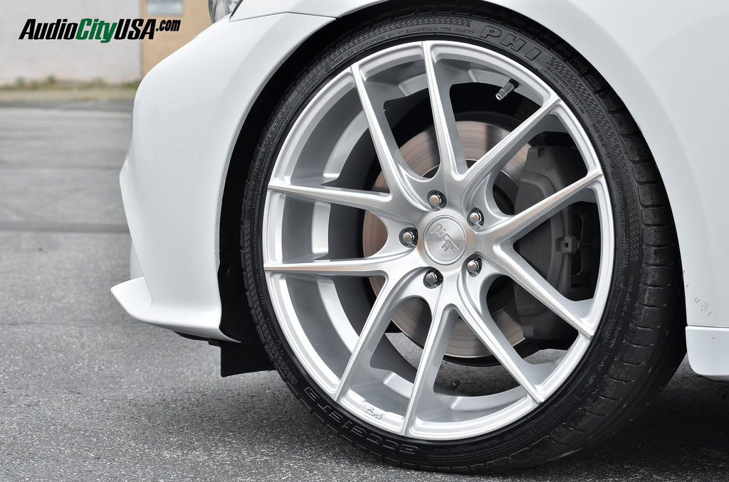 photo 1 Lexus IS 350 custom wheels Niche Targa M131 20x8.5, ET , tire size 225/35 R20. 20x10.0 ET 255/30 R20