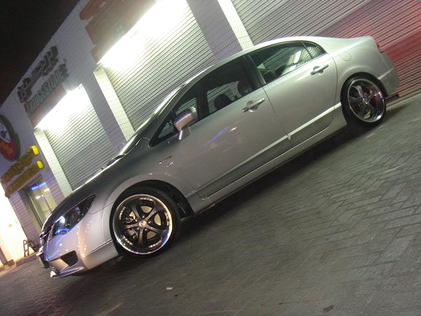 photo 2 Honda Civic custom wheels   18x8.0, ET +35, tire size 215/35 R18. x ET 