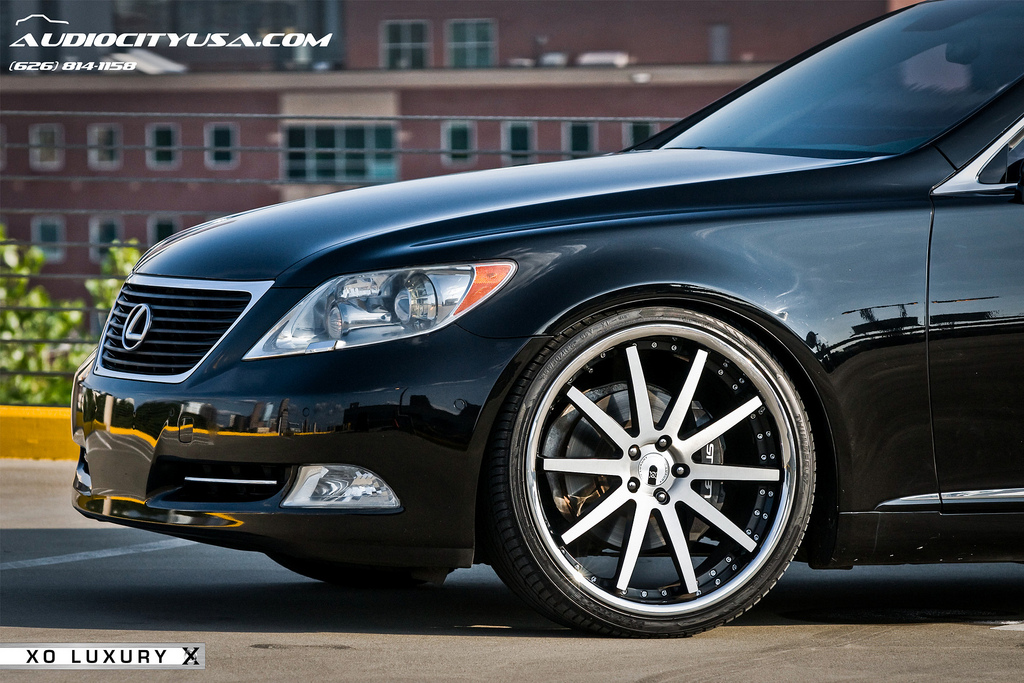 photo 1 Lexus LS 460 custom wheels XO Luxury Paris 22x9.0, ET , tire size 255/30 R22. 22x10.5 ET 305/25 R22