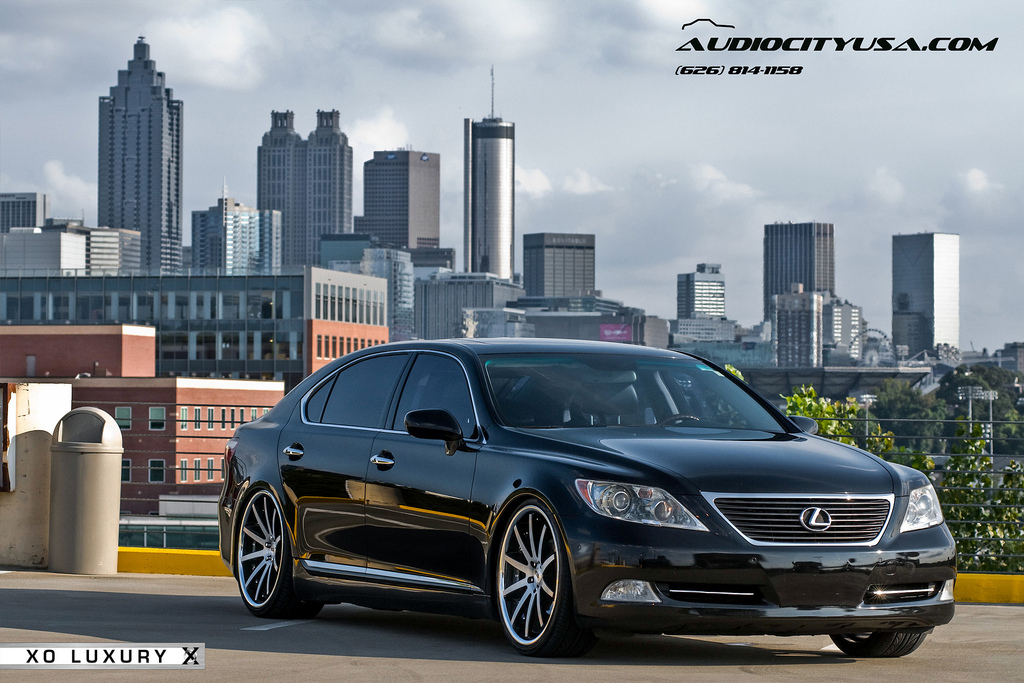 photo 4 Lexus LS 460 custom wheels XO Luxury Paris 22x9.0, ET , tire size 255/30 R22. 22x10.5 ET 305/25 R22