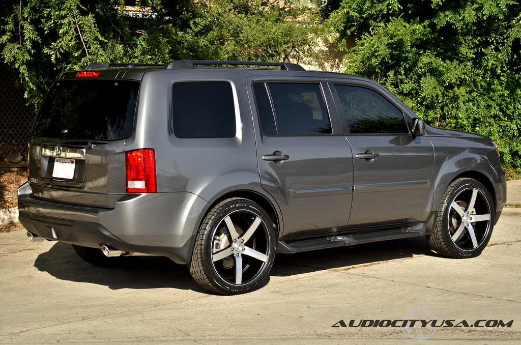 photo 5 Honda Pilot custom wheels Vossen VVS CV3 22x9.0, ET , tire size 265/40 R22. x ET 