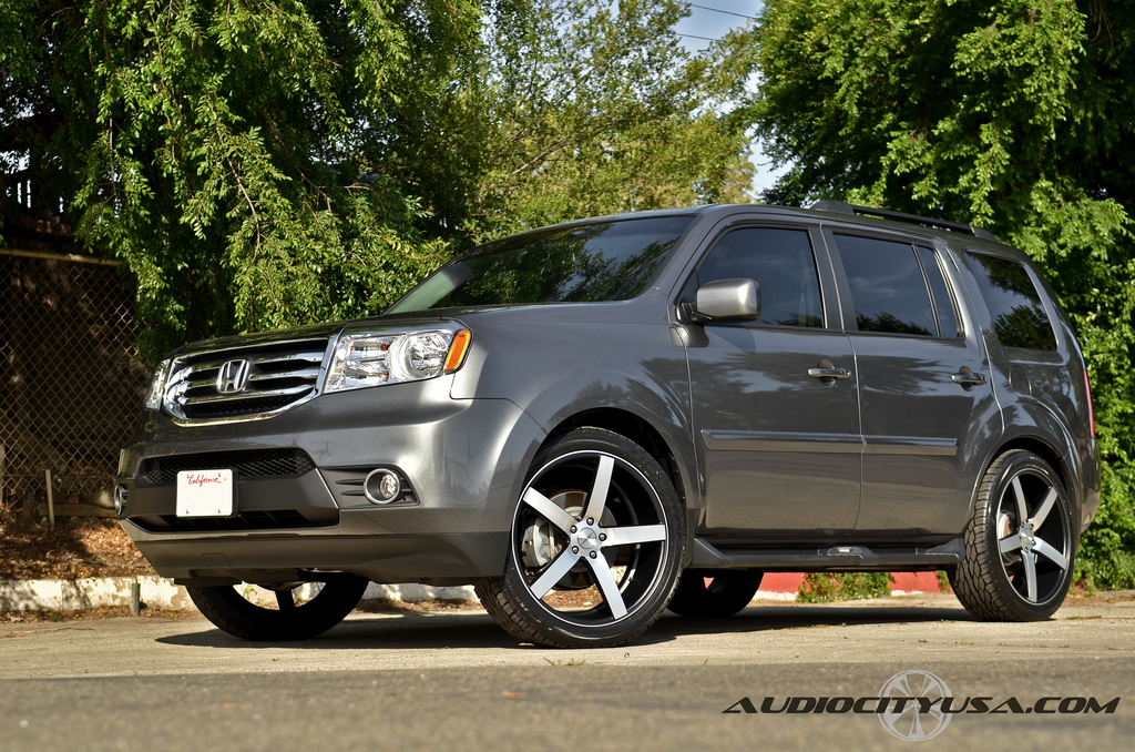 photo 6 Honda Pilot custom wheels Vossen VVS CV3 22x9.0, ET , tire size 265/40 R22. x ET 