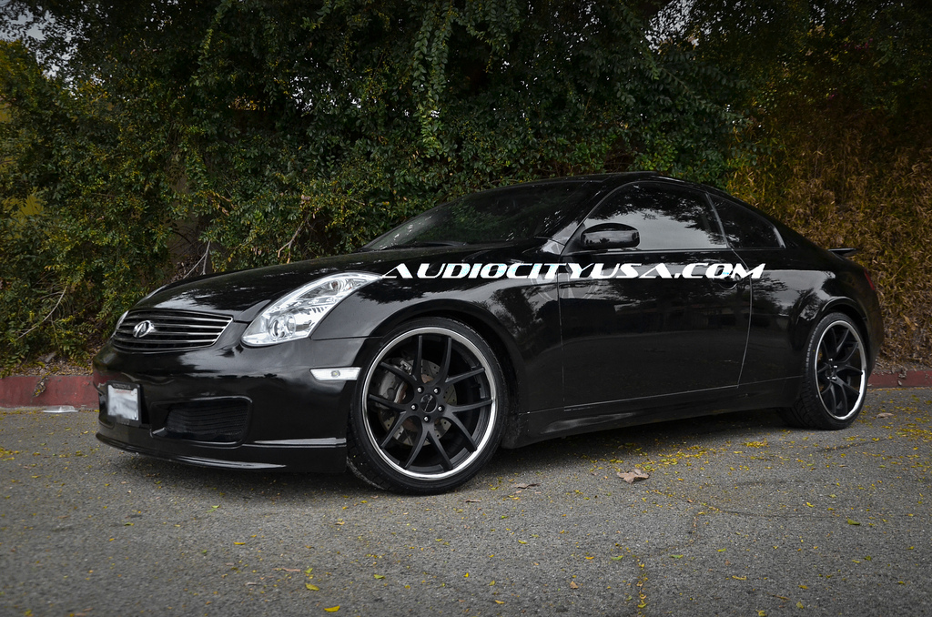 photo 2 Infiniti G35 custom wheels Giovanna Monza 20x8.5, ET , tire size 245/35 R20. 20x10.0 ET 275/30 R20
