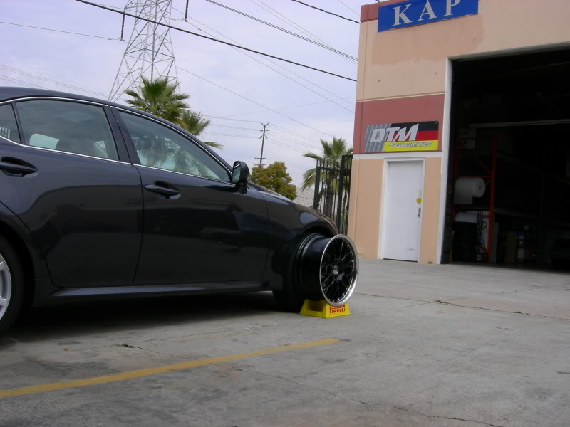 photo 4 Lexus IS 250 custom wheels Moven GT2 20x8.5, ET +38, tire size 235/30 R20. x ET 