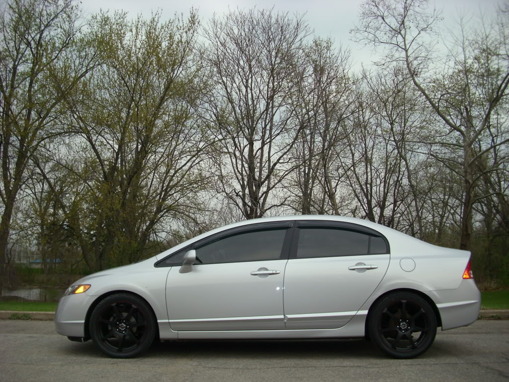 photo 3 Honda Civic custom wheels Drag  18x7.5, ET +42, tire size 235/40 R18. x ET 