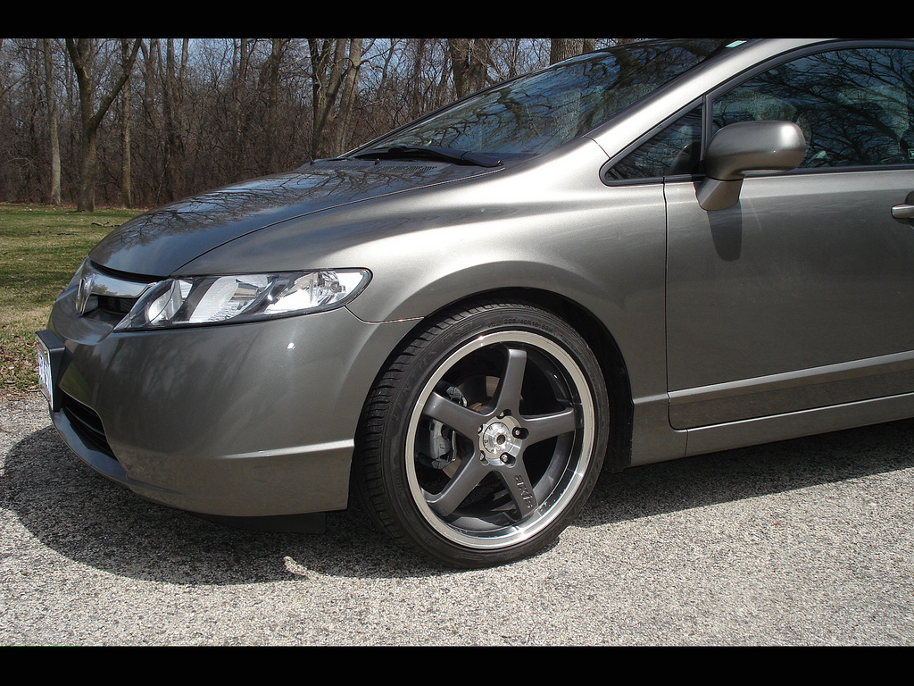 photo 2 Honda Civic custom wheels Axis  18x8.5, ET +40, tire size 225/40 R18. x ET 