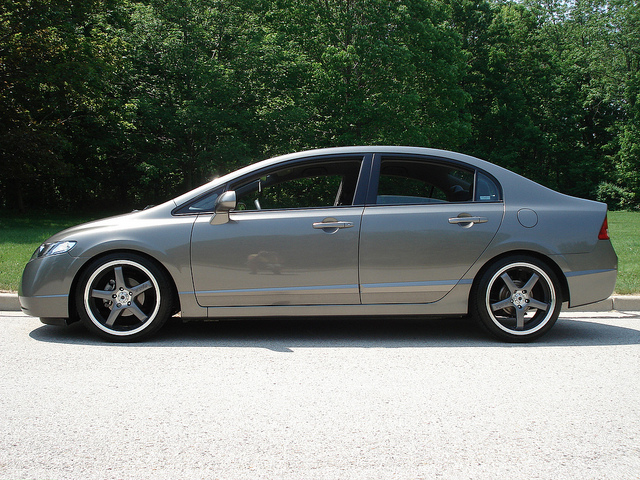 photo 2 Honda Civic custom wheels Axis 18x8.5, ET +40, tire size 225/40 R18. x ET