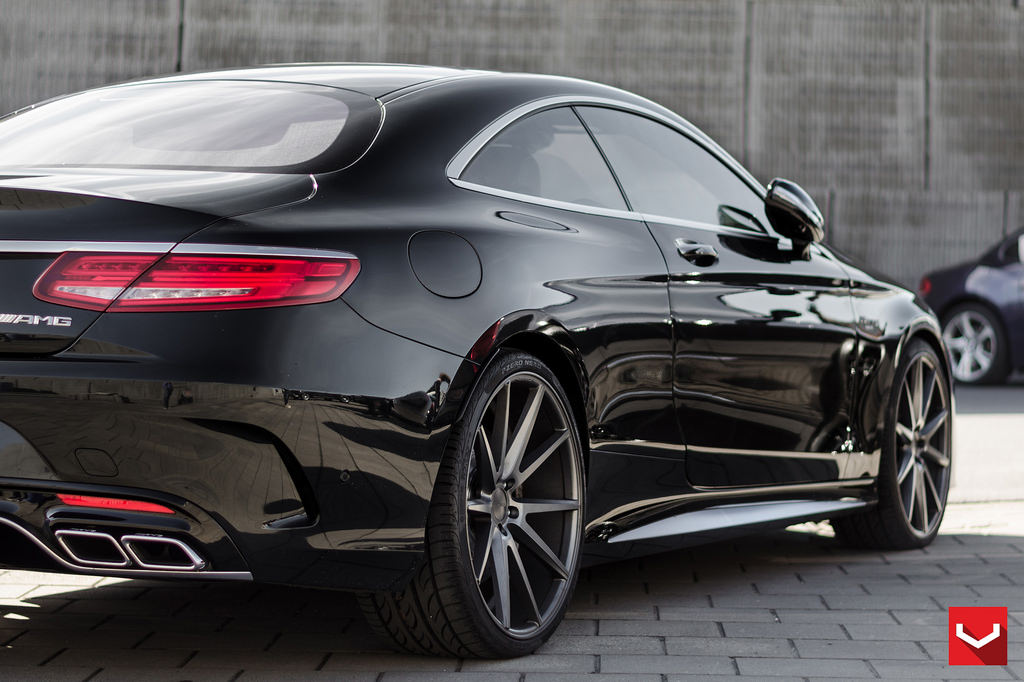 photo 1 Mercedes-Benz S-Class custom wheels Vossen VFS-1 22x9.0, ET , tire size X R22. 22x10.5 ET 