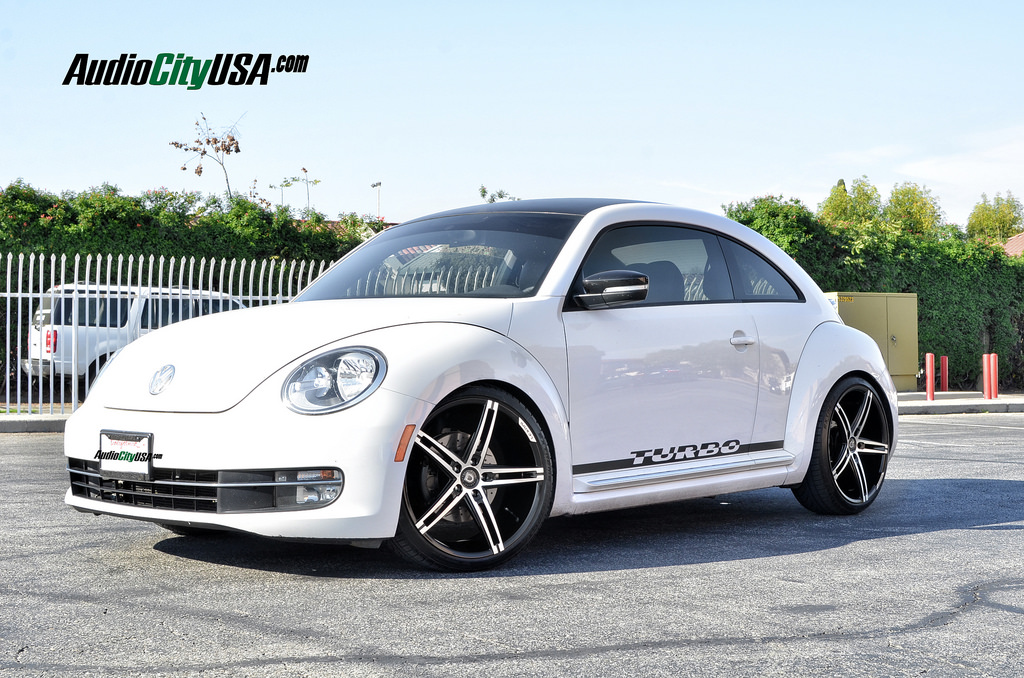 photo 2 Volkswagen Beetle custom wheels Lexani R Three 20x8.5, ET , tire size 225/30 R20. x ET 