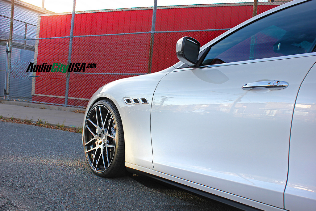 photo 2 Maserati Quattroporte custom wheels Rennen RS7 22x, ET , tire size X R22. x ET 