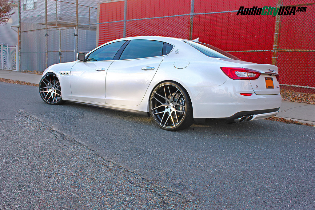 photo 4 Maserati Quattroporte custom wheels Rennen RS7 22x, ET , tire size X R22. x ET 