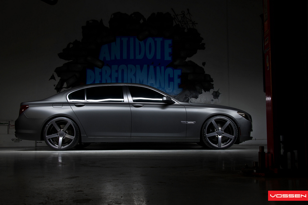 photo 2 BMW 740 custom wheels Vossen CV-3 22x9.0, ET , tire size X R22. 22x10.5 ET 