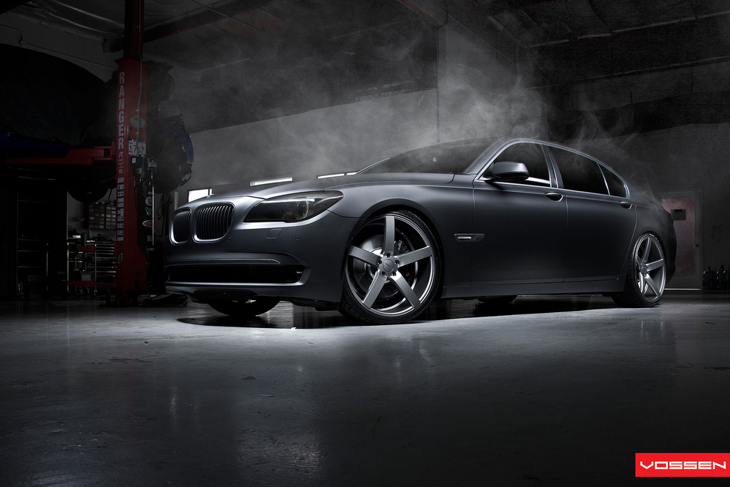 photo 3 BMW 740 custom wheels Vossen CV-3 22x9.0, ET , tire size X R22. 22x10.5 ET 