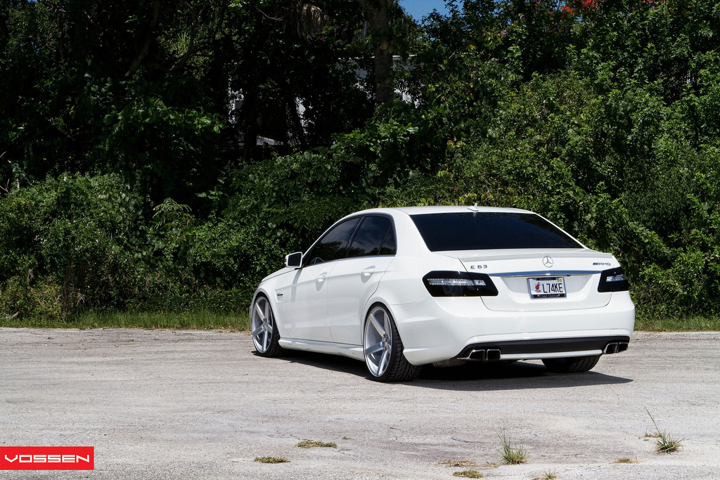 photo 5 Mercedes-Benz E-Class custom wheels Vossen CV3 20x9.0, ET , tire size X R20. 20x10.5 ET