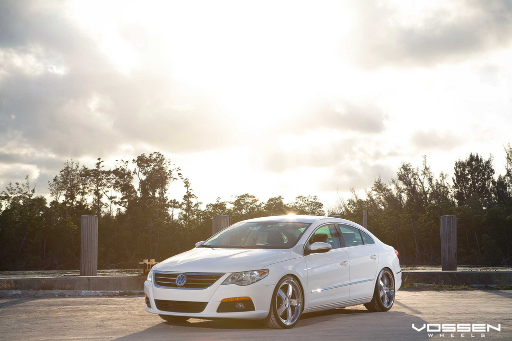 photo 2 Volkswagen CC custom wheels Vossen VVS-084 19x8.5, ET , tire size X R19. 19x10.0 ET 