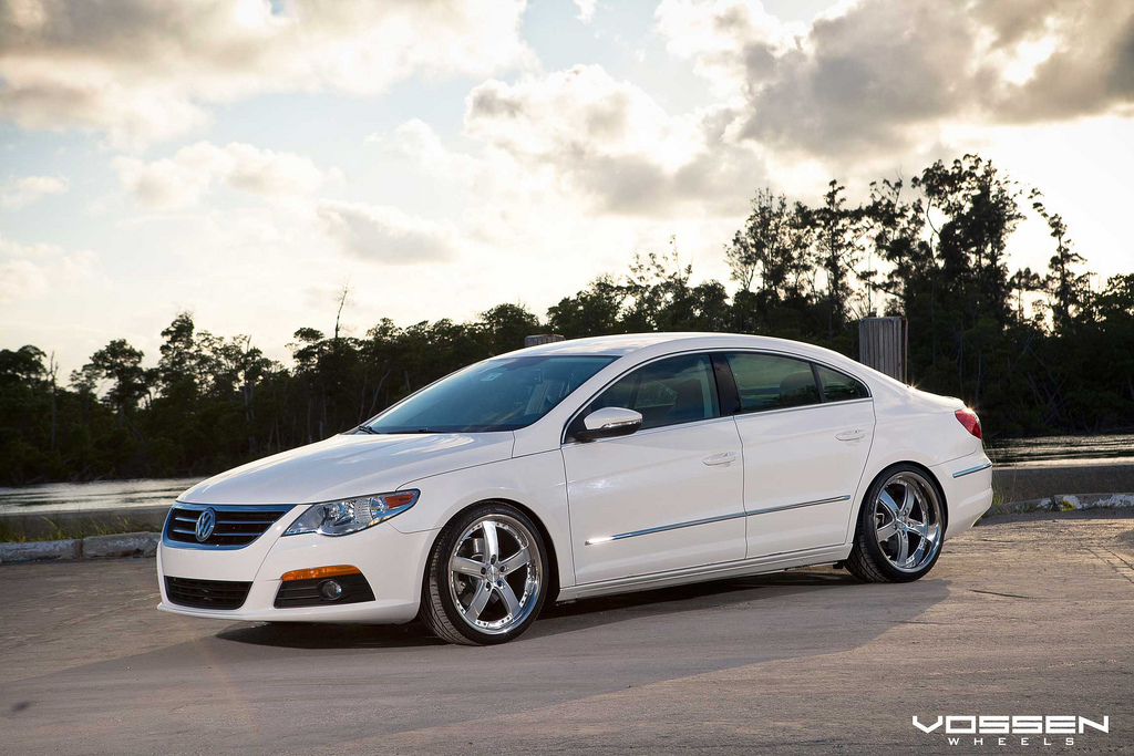 photo 4 Volkswagen CC custom wheels Vossen VVS-084 19x8.5, ET , tire size X R19. 19x10.0 ET 