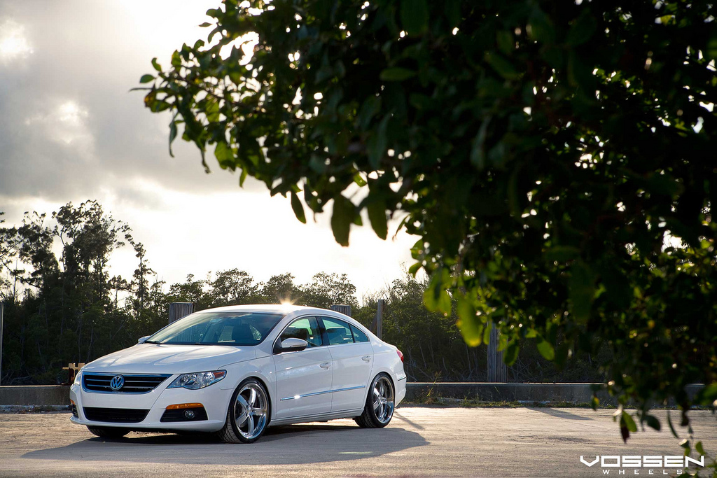 photo 5 Volkswagen CC custom wheels Vossen VVS-084 19x8.5, ET , tire size X R19. 19x10.0 ET 