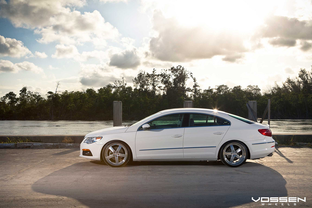 photo 7 Volkswagen CC custom wheels Vossen VVS-084 19x8.5, ET , tire size X R19. 19x10.0 ET 