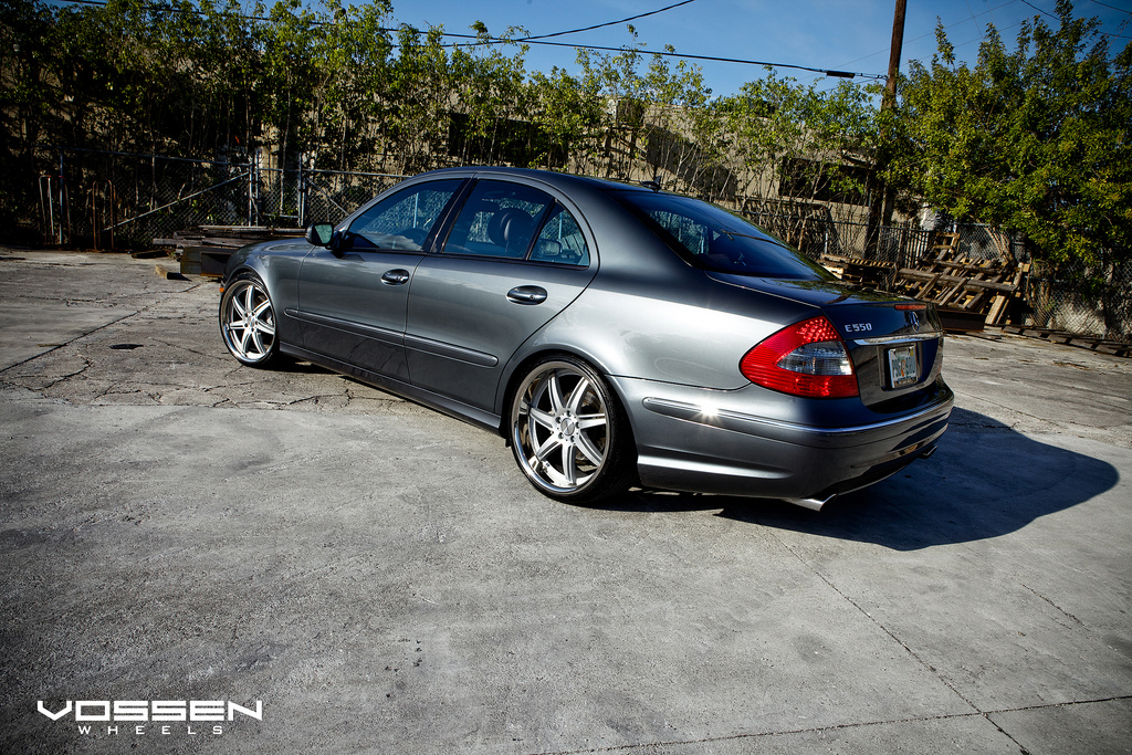 photo 4 Mercedes-Benz E-Class custom wheels Vossen VVS-086 20x9.0, ET , tire size X R20. 20x10.5 ET 