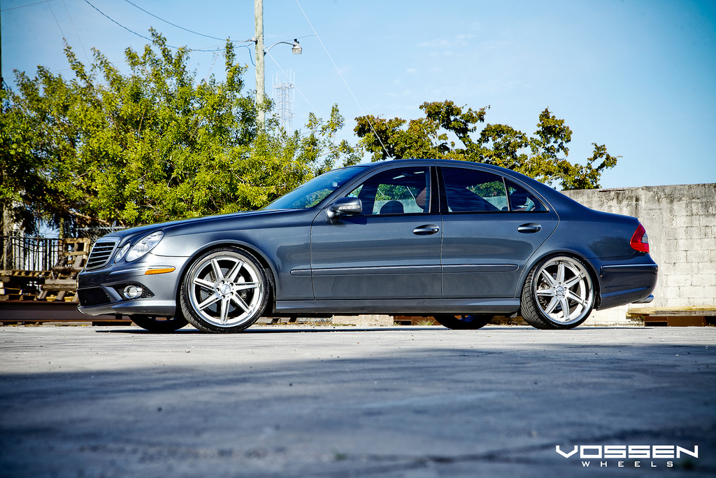 photo 6 Mercedes-Benz E-Class custom wheels Vossen VVS-086 20x9.0, ET , tire size X R20. 20x10.5 ET 