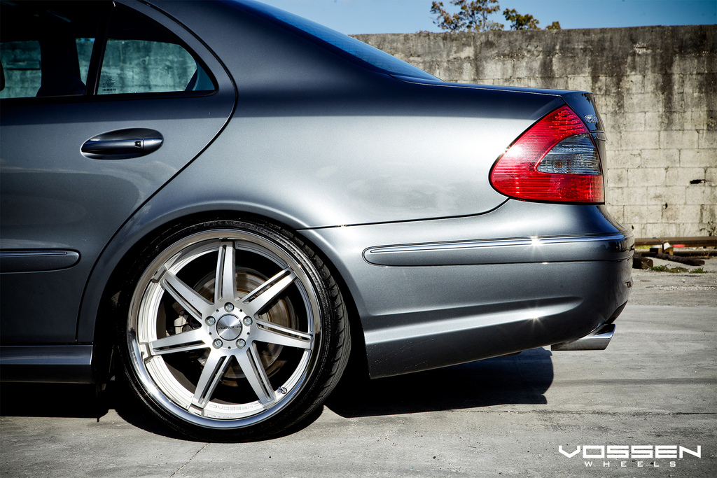 photo 9 Mercedes-Benz E-Class custom wheels Vossen VVS-086 20x9.0, ET , tire size X R20. 20x10.5 ET 