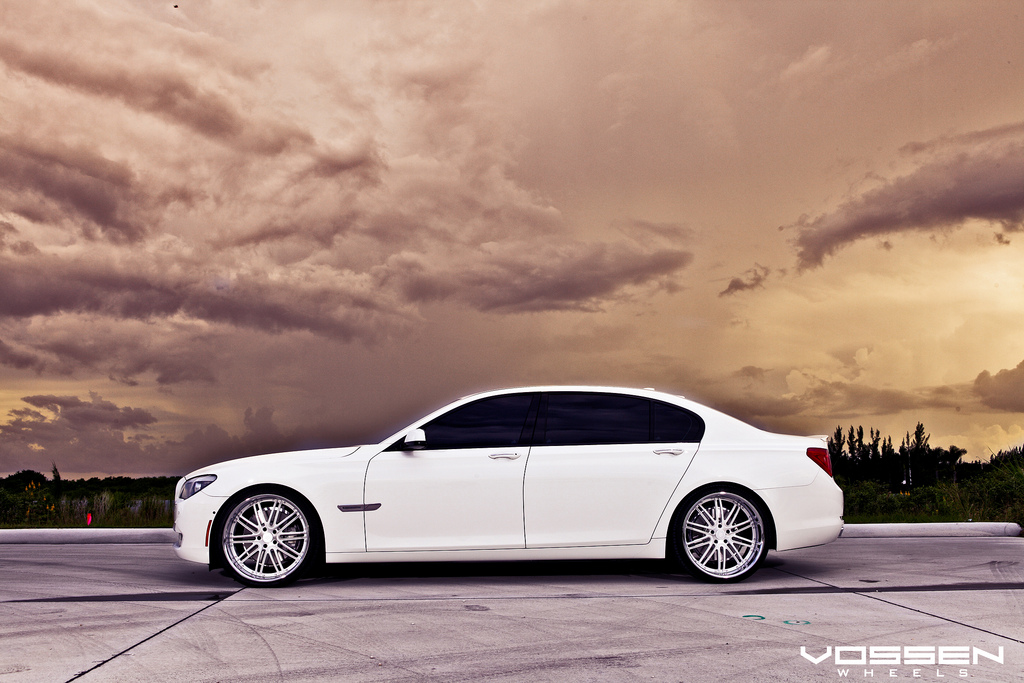 photo 4 BMW 750 custom wheels Vossen Forged VF-091 22x, ET , tire size X R22. x ET 
