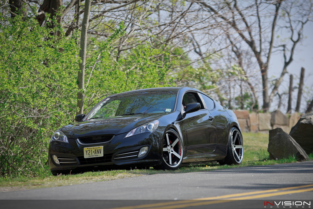 photo 2 Hyundai Genesis custom wheels 20x9.0, ET +20, tire size 225/35 R20. 20x10.5 ET+27 255/30 R20