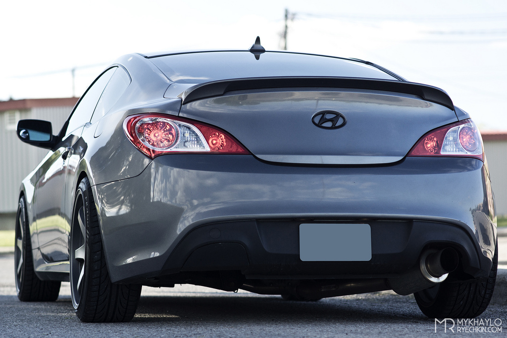 photo 2 Hyundai Genesis custom wheels 20x8.5, ET +10, tire size 225/35 R20. 20x9.5 ET+5 245/35 R20