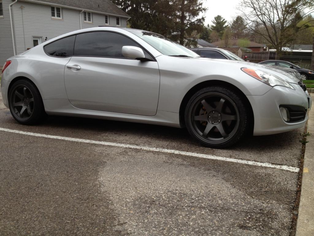 photo 1 Hyundai Genesis custom wheels Volk TE37 19x9.5, ET , tire size 245/35 R19. 19x10.5 ET 275/35 R19