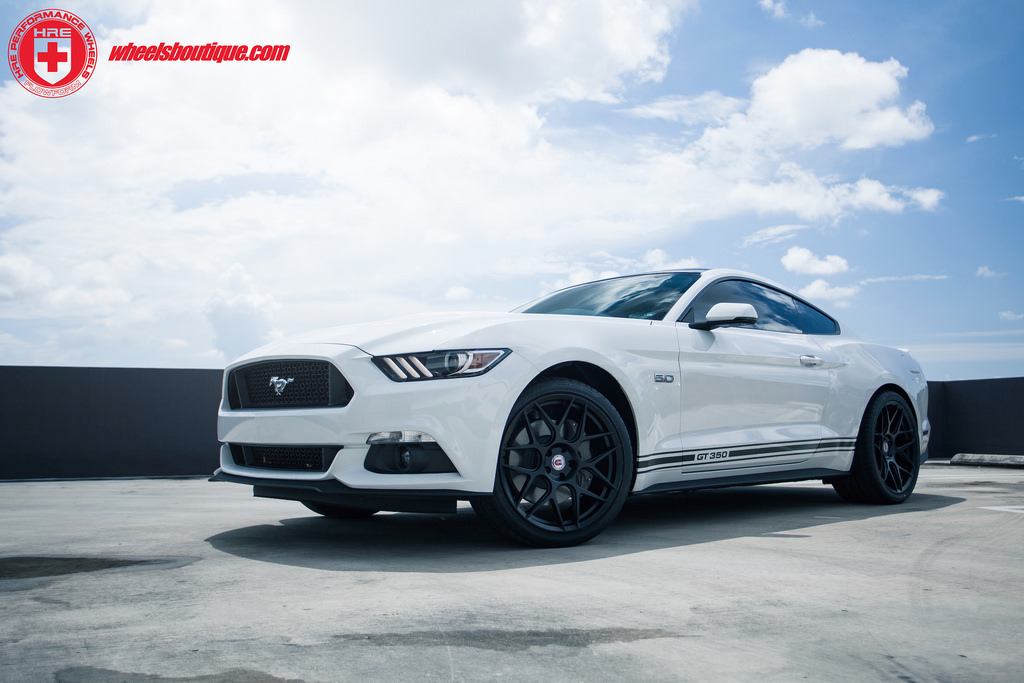 photo 2 Ford Mustang custom wheels HRE FlowForm FF01 20x9.5, ET , tire size 265/35 R20. 20x10.5 ET 305/30 R20