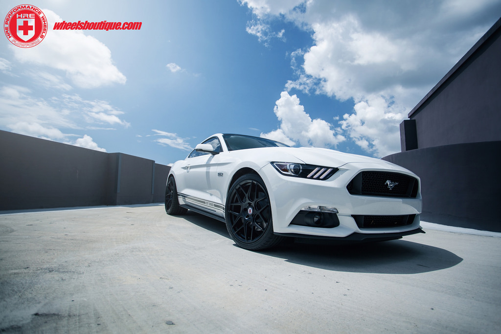 photo 3 Ford Mustang custom wheels HRE FlowForm FF01 20x9.5, ET , tire size 265/35 R20. 20x10.5 ET 305/30 R20