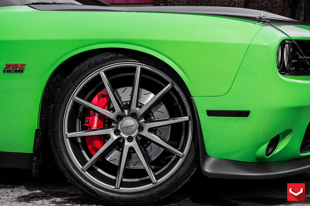photo 1 Dodge Challenger custom wheels Vossen VFS-1 22x9.0, ET , tire size X R22. 22x10.5 ET 