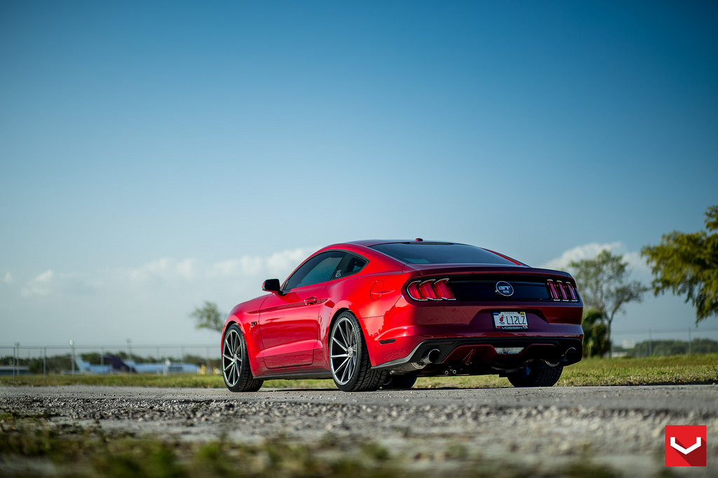 photo 4 Ford Mustang custom wheels Vossen CVT 20x9.0, ET +20, tire size 245/35 R20. 20x10.5 ET+45 285/30 R20