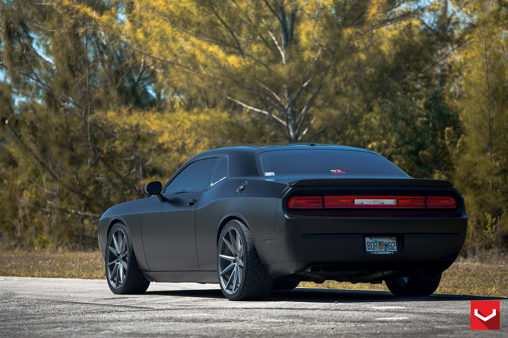 photo 4 Dodge Challenger custom wheels Vossen VFS-1 22x9.0, ET , tire size X R22. 22x10.5 ET