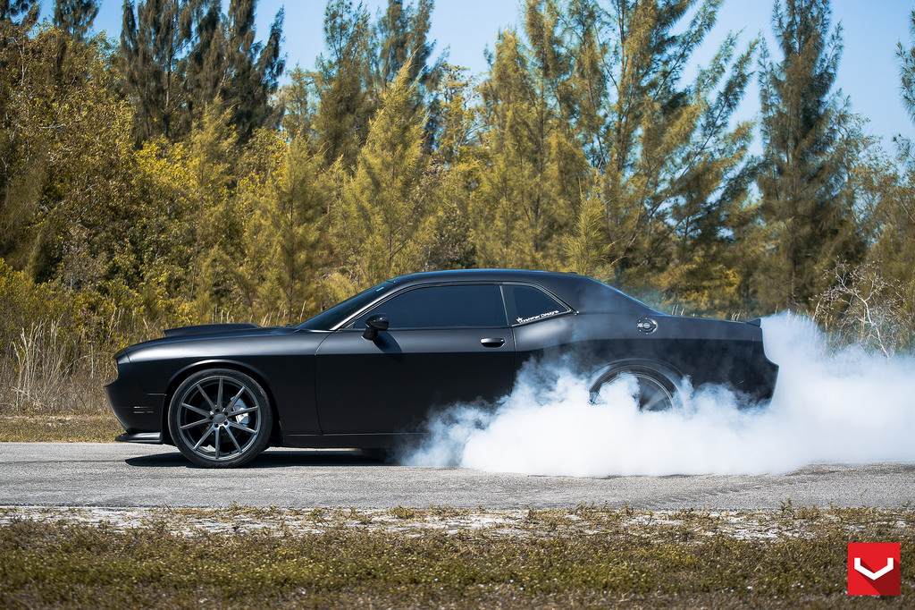 photo 5 Dodge Challenger custom wheels Vossen VFS-1 22x9.0, ET , tire size X R22. 22x10.5 ET