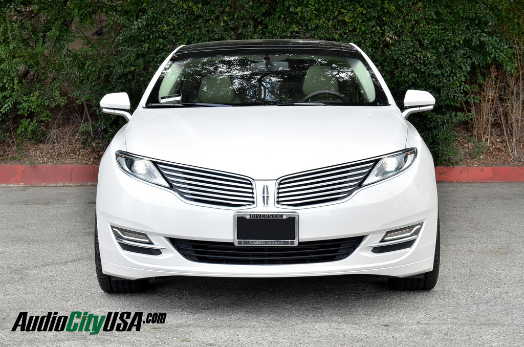 photo 2 Lincoln MKZ custom wheels Gianelle Puerto 22x9.0, ET , tire size 235/30 R22. x ET