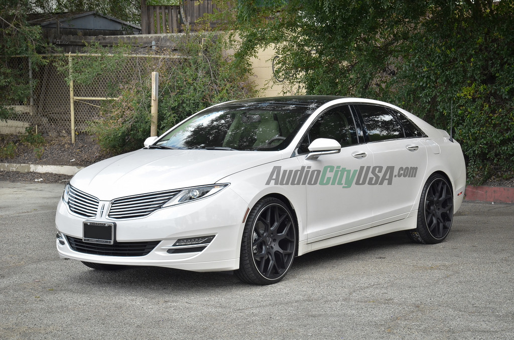 photo 5 Lincoln MKZ custom wheels Gianelle Puerto 22x9.0, ET , tire size 235/30 R22. x ET