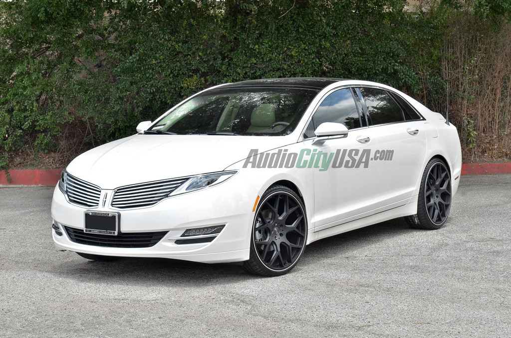 photo 7 Lincoln MKZ custom wheels Gianelle Puerto 22x9.0, ET , tire size 235/30 R22. x ET