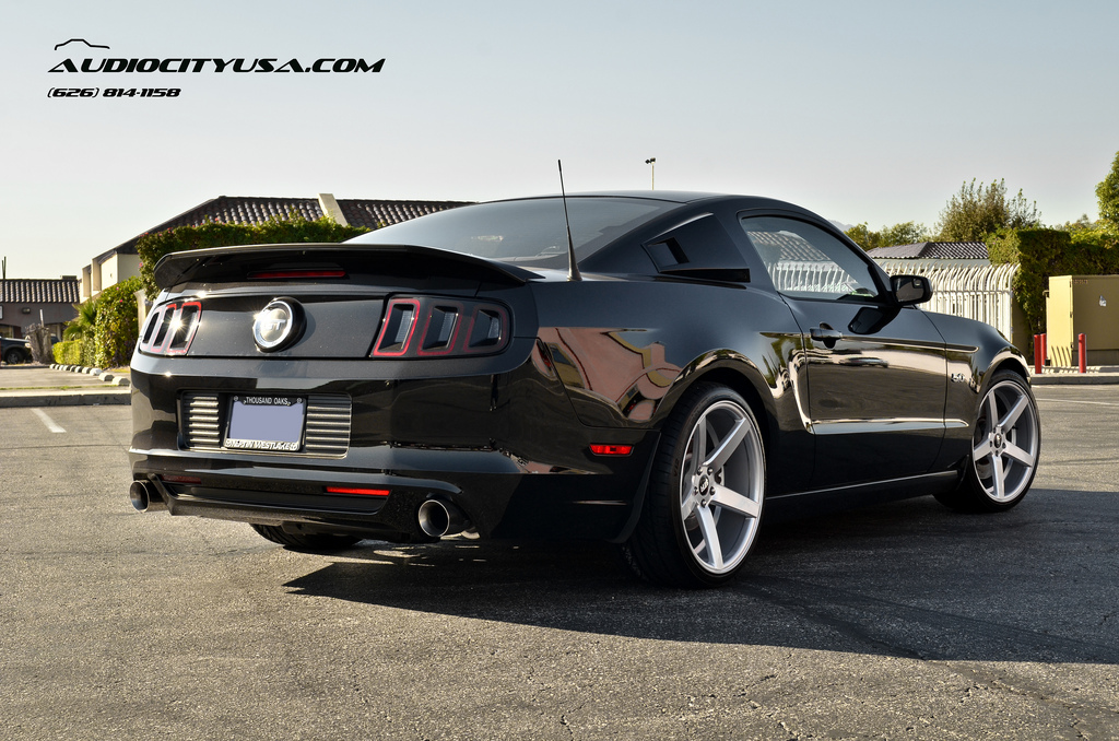 photo 5 Ford Mustang custom wheels STR 607 20x9.0, ET , tire size 245/35 R20. 20x10.5 ET 275/30 R20