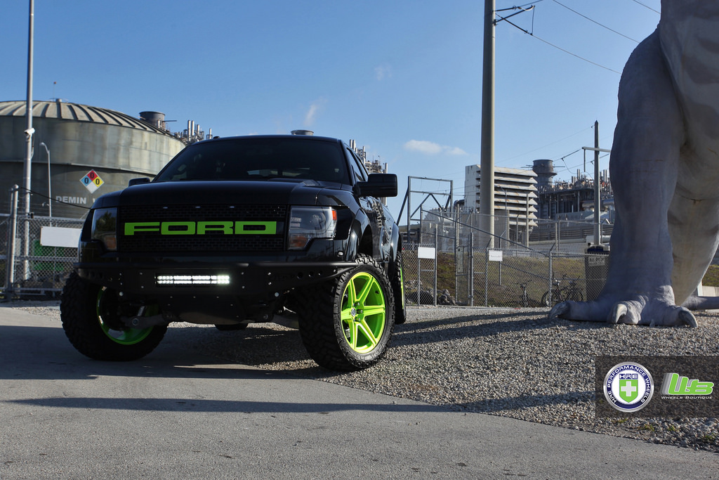 photo 11 Ford F-250 custom wheels HRE TR46 22x10.5, ET , tire size 325/50 R22. x ET 