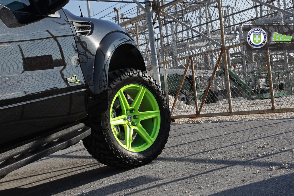 photo 13 Ford F-250 custom wheels HRE TR46 22x10.5, ET , tire size 325/50 R22. x ET 