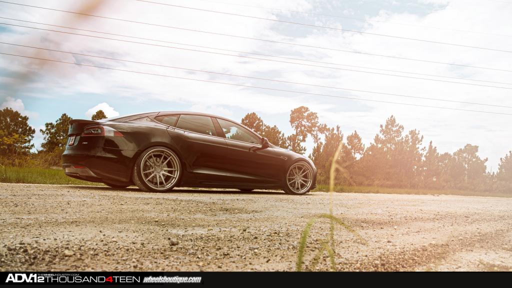 photo 4 Tesla Model S custom wheels ADV 5.2 TS CS 22x9.5, ET , tire size X R22. 22x11.0 ET 