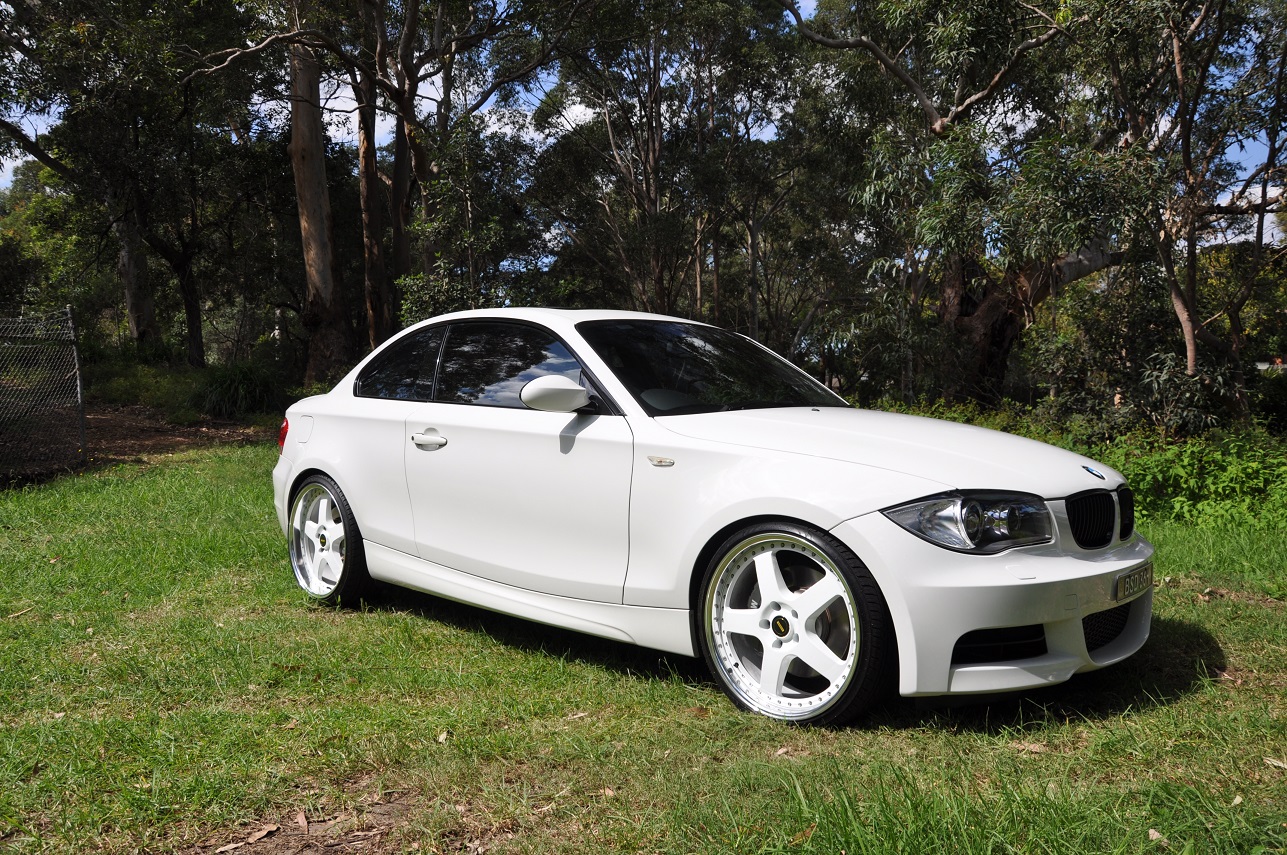 photo 1 BMW 135 custom wheels Simmons FR1 20x8.5, ET +43, tire size 235/35 R20. 20x9.5 ET+52 255/30 R20