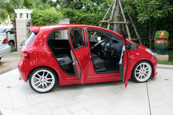 photo 5 Toyota Yaris custom wheels Work Wheels Emotion CRKai 18x7.5, ET +42, tire size 215/35 R18. x ET